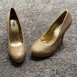 Charlotte Russe gold glitter heels size 6